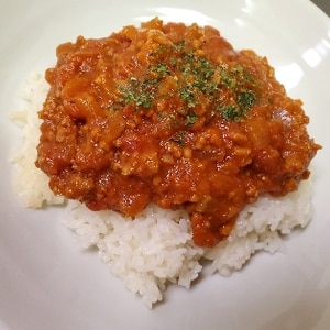 電子レンジで！トマト缶と合挽肉の無水キーマカレー♪